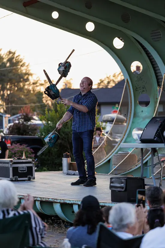Ian Stewart chainsaw juggling performance